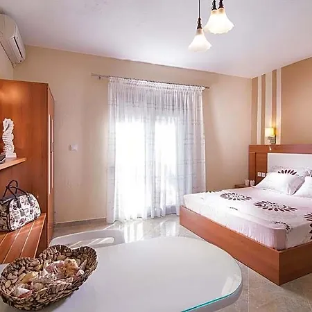 Tsamakdas House Hotel