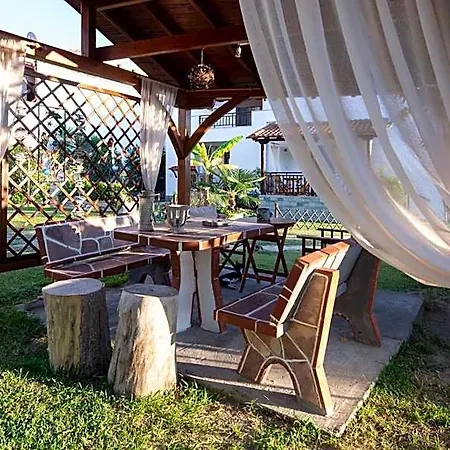 Tsamakdas House Hotel